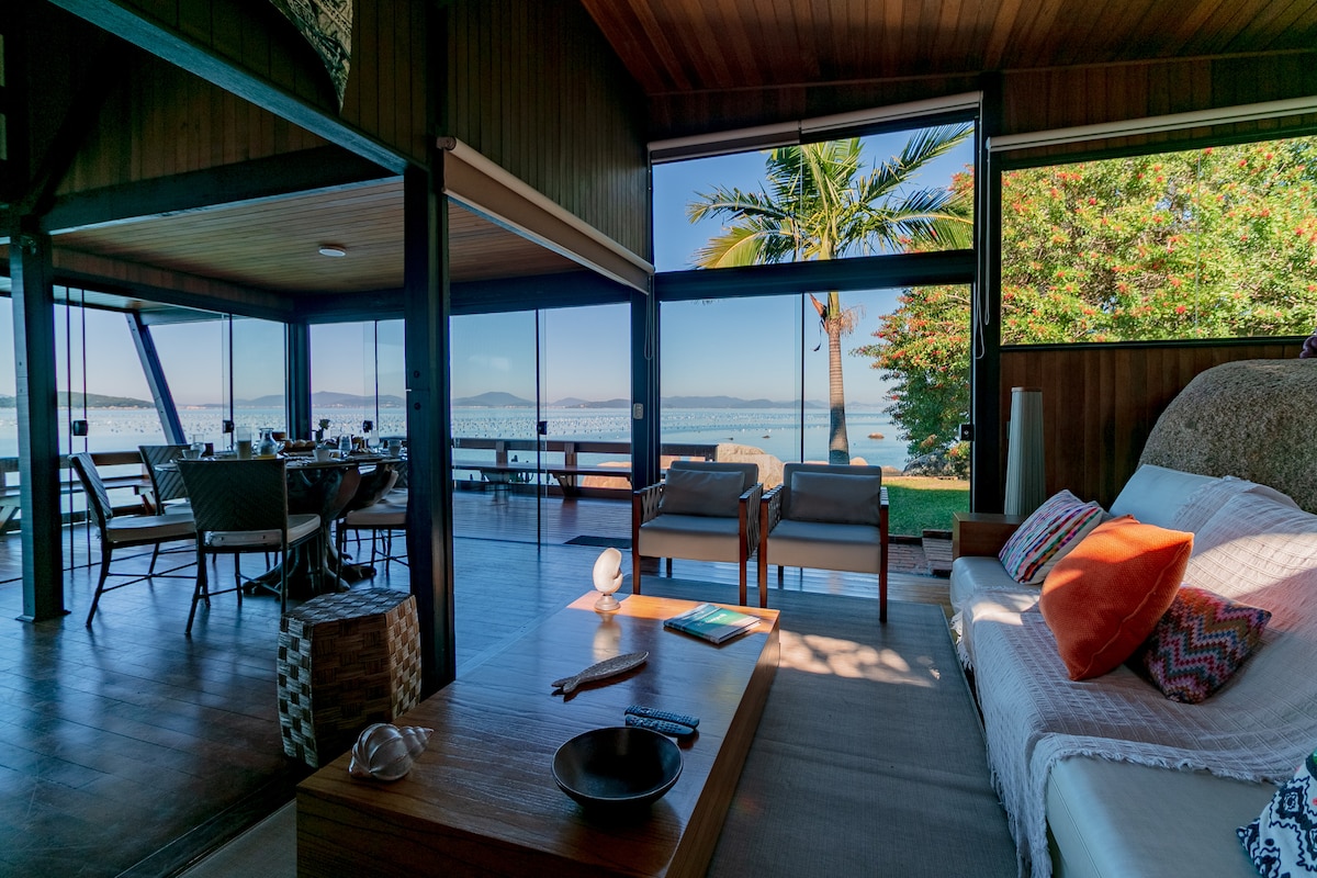 Sala de estar com vista
